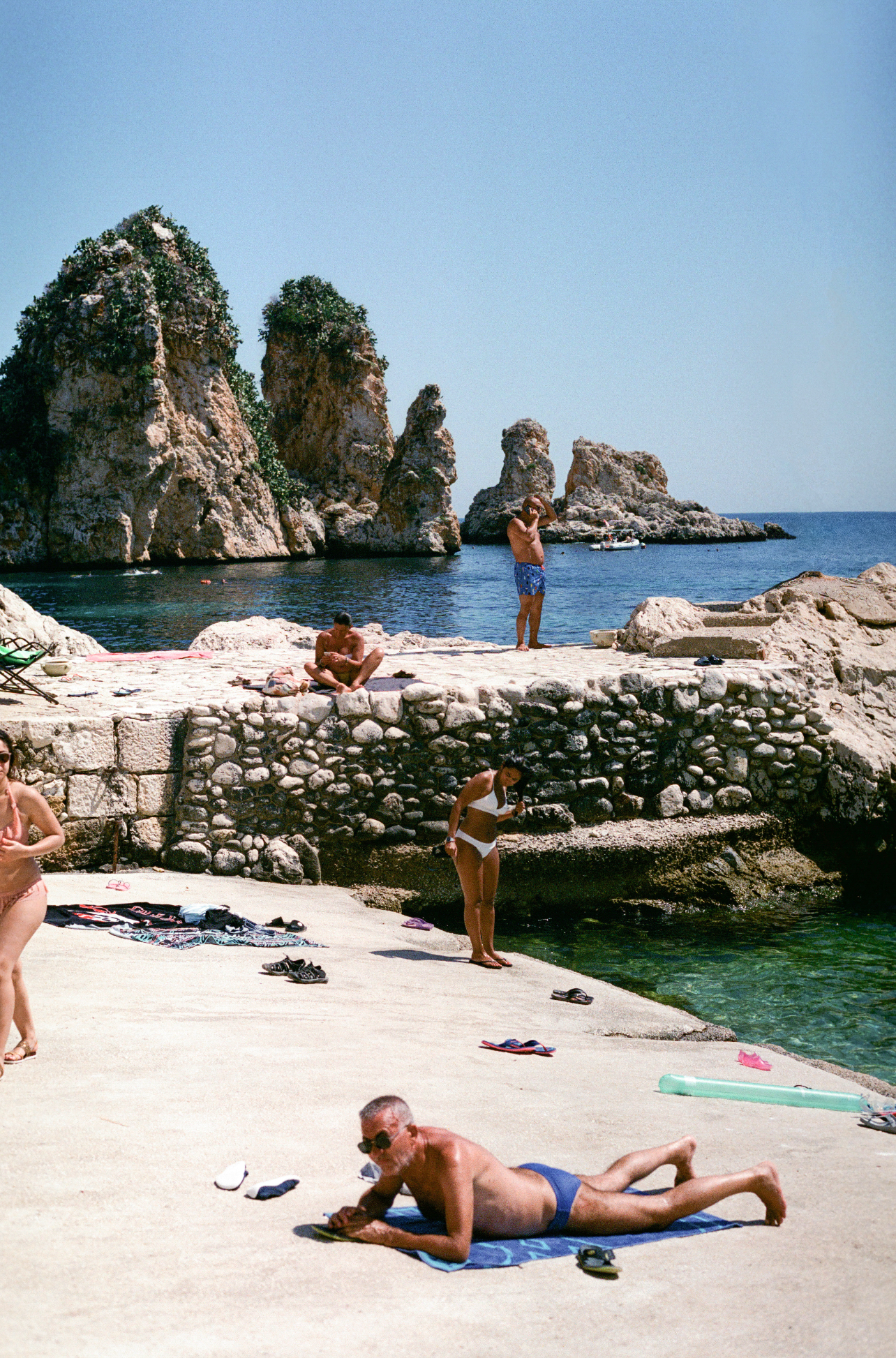 SUNSEEKERS